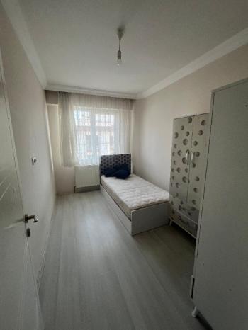 AFYON ÜÇOK EMLAKTAN ERENLER MAH KİRALIK 2+0 EŞYALI TEMİZ DAİRE