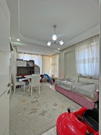 AFYON ÜÇOK EMLAKTAN ! FIRSAT FATİHTE SATILIK 3+1 DAİRE