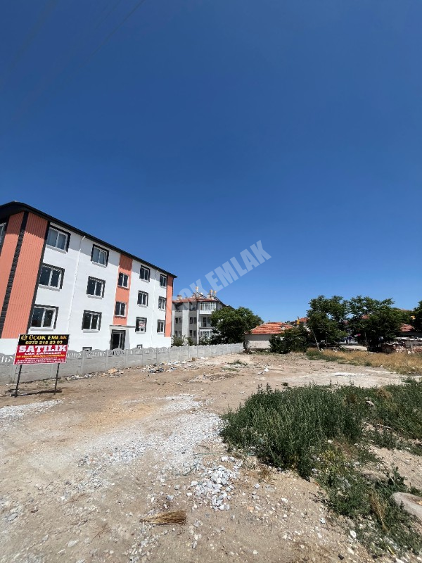 AFYON ÜÇOK EMLAKTAN MAREŞALDE SATILIK TOPRAKTAN 2+1 DAİRELER