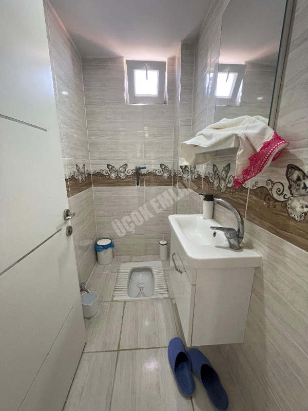 AFYON ÜÇOK EMLAKTAN ! FIRSAT FATİHTE SATILIK 3+1 DAİRE