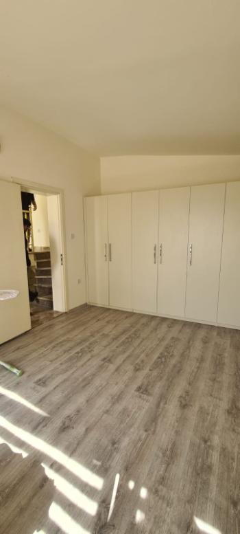 Lefkoşa Yenikent Bölgesinde SATILIK 4+2 VİLLA