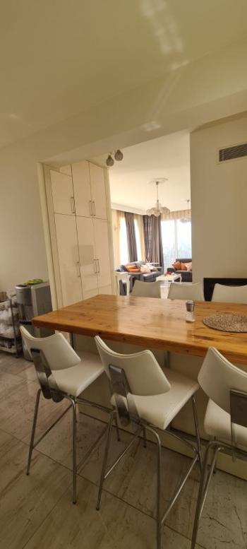 Lefkoşa Yenikent Bölgesinde SATILIK 4+2 VİLLA