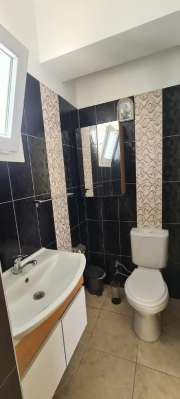 Lefkoşa Yenikent Bölgesinde SATILIK 4+2 VİLLA