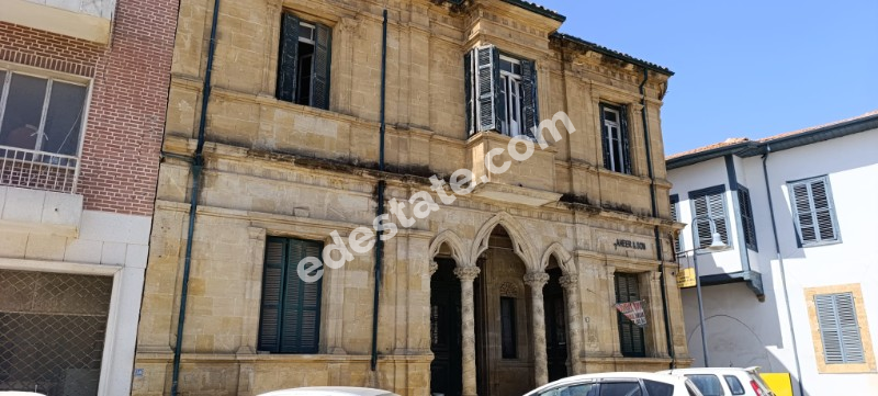 Lefkoşa Surlariçi Bölgesinde SATILIK 8+1 KONAK