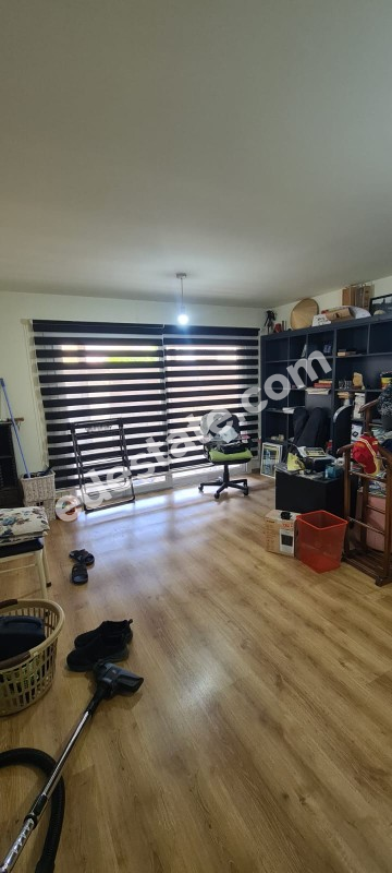Lefkoşa Yenikent Bölgesinde SATILIK 4+2 VİLLA