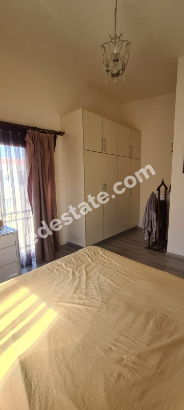 Lefkoşa Yenikent Bölgesinde SATILIK 4+2 VİLLA