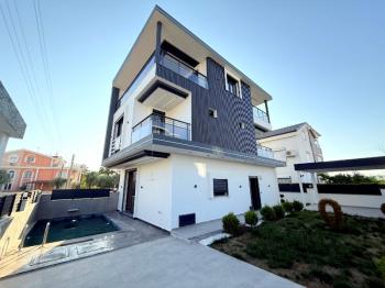 Didim'de Altınkum Sahiline Yakın Yazlık