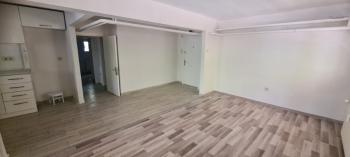 ACIBADEM ÇESAN SİTESİ BAHÇE KATI SATILIK 2+1