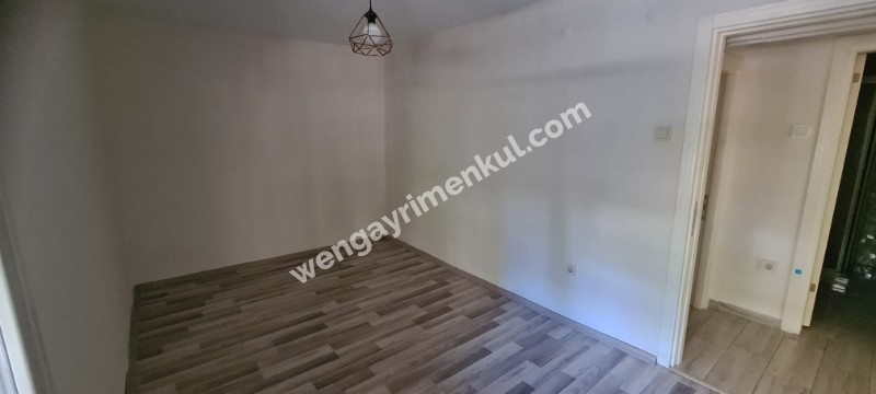 ACIBADEM ÇESAN SİTESİ BAHÇE KATI SATILIK 2+1
