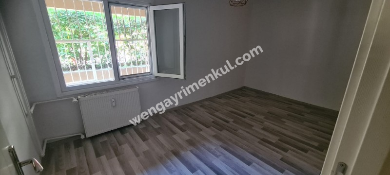 ACIBADEM ÇESAN SİTESİ BAHÇE KATI SATILIK 2+1