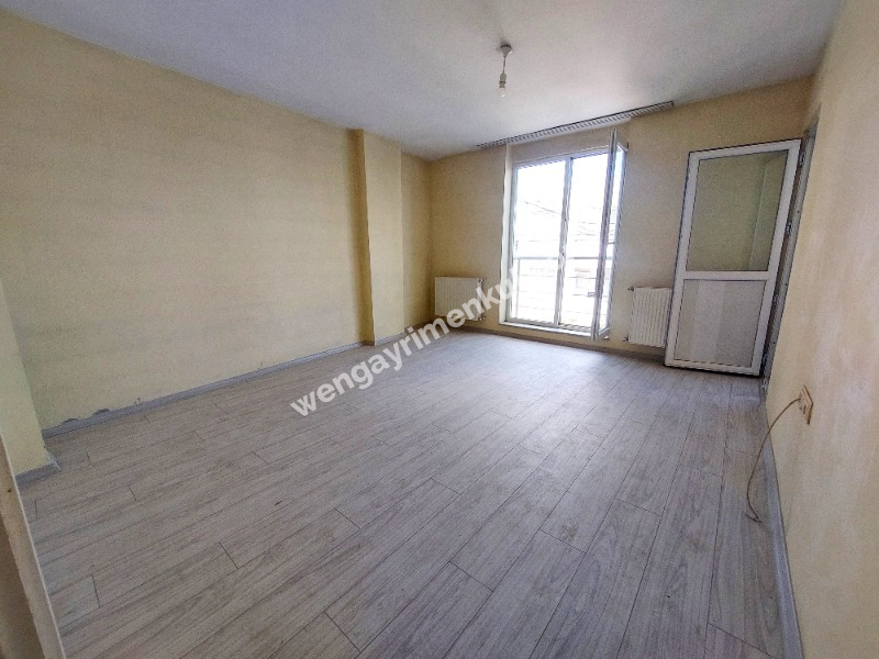 WEN BERKAN GÜLER'DEN GAZİOSMANPAŞA  KARAYOLLARI MAH'DA 2+1 90m2 1. KAT