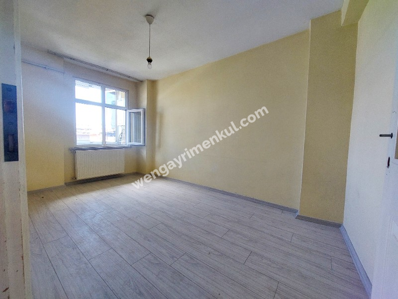 WEN BERKAN GÜLER'DEN GAZİOSMANPAŞA  KARAYOLLARI MAH'DA 2+1 90m2 1. KAT