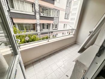 GÜVENAY – ÇORUM BUHARAEVLER – PERŞEMBE PAZARI YAKINI – SATILIK ARA KAT 3+1 DAİRE