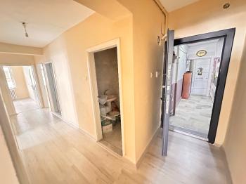 GÜVENAY – ÇORUM BUHARAEVLER – PERŞEMBE PAZARI YAKINI – SATILIK ARA KAT 3+1 DAİRE