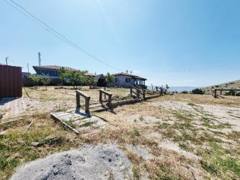 GÜVENAY – ÇORUM ÇORAKLIK ÜSTÜ BAYRAKTEPE HOBİ BAHÇELERİ – SATILIK DOĞAL TAŞ EVLİ BAHÇE
