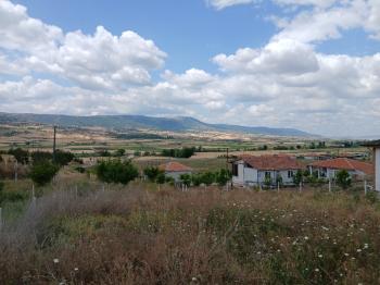 GÜVENAY - ÇORUM CEMİLBEY YOLU ÜZERİ ANAYOL YANI SATILIK BAHÇE 