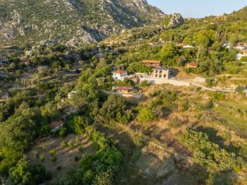 Marmaris Bayır’da doğayla iç içe bir yaşam fırsatı Prefabrik Ev ve Arsası