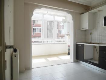ALİ KAYAN OKULU YAKININDA 2+1 ARAKAT SATILIK DAİRE 