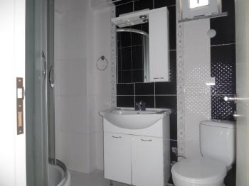 ALİ KAYAN OKULU YAKININDA 2+1 ARAKAT SATILIK DAİRE 
