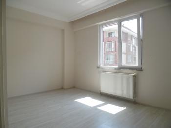 ALİ KAYAN OKULU YAKININDA 2+1 ARAKAT SATILIK DAİRE 