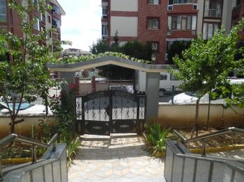 ALİ KAYAN OKULU YAKININDA 2+1 ARAKAT SATILIK DAİRE 