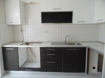 ALİ KAYAN OKULU YAKININDA 2+1 ARAKAT SATILIK DAİRE 