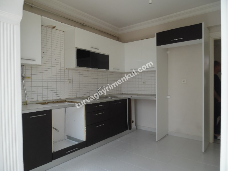 ALİ KAYAN OKULU YAKININDA 2+1 ARAKAT SATILIK DAİRE 