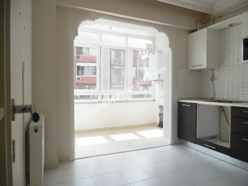 ALİ KAYAN OKULU YAKININDA 2+1 ARAKAT SATILIK DAİRE 