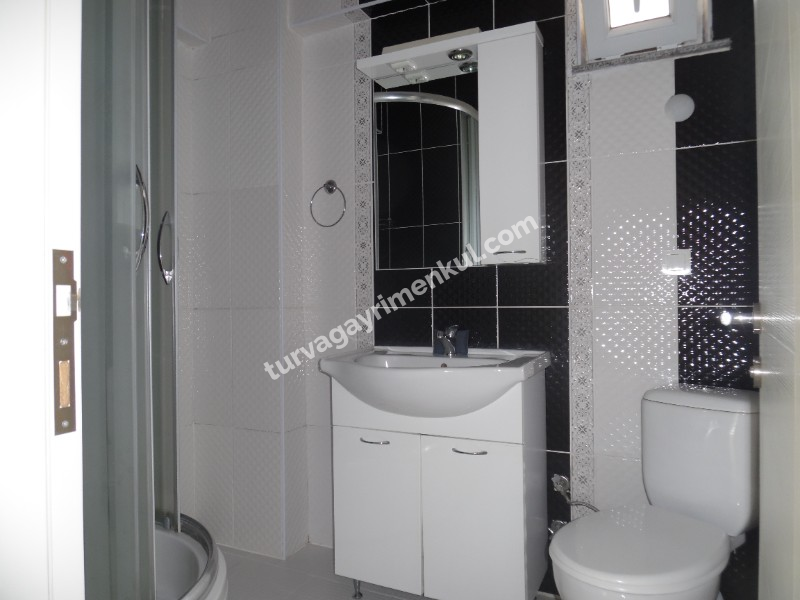 ALİ KAYAN OKULU YAKININDA 2+1 ARAKAT SATILIK DAİRE 