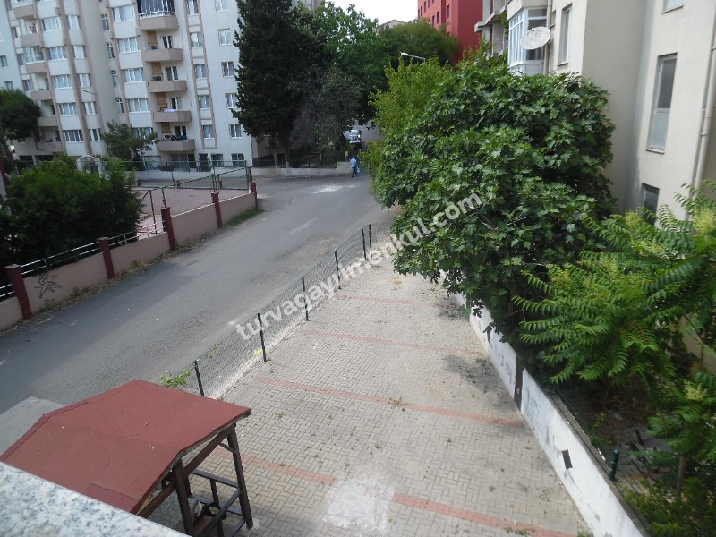 ALİ KAYAN OKULU YAKININDA 2+1 ARAKAT SATILIK DAİRE 