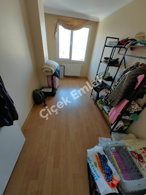 Çırçır'da Acil Satılık Daire 2+1 Balkonlu Yeni