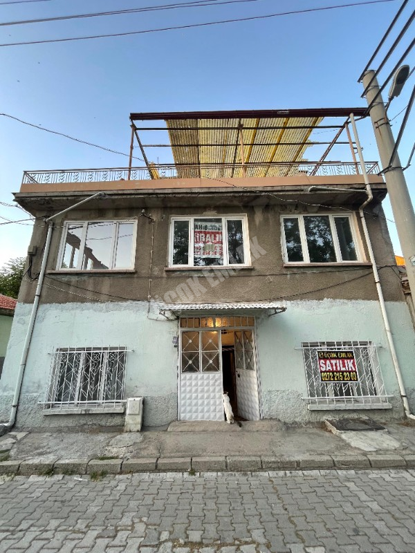 AFYON ÜÇOK EMLAKTAN MECİDİYE MAH 2+1  DAİRE 