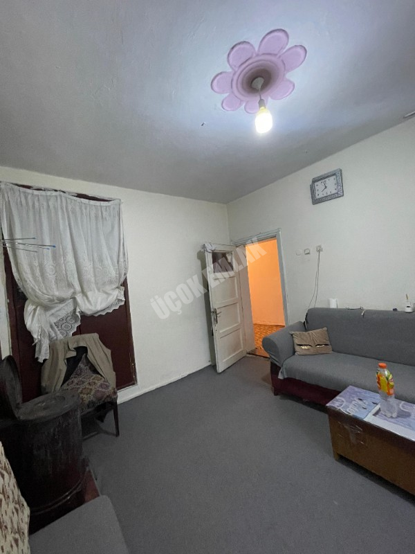 AFYON ÜÇOK EMLAKTAN MECİDİYE MAH 2+1  DAİRE 