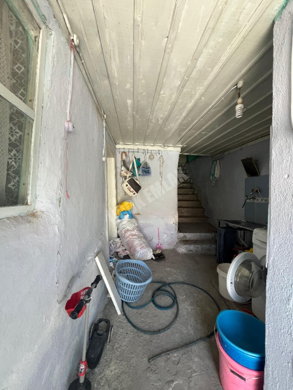 AFYON ÜÇOK EMLAKTAN AKMESCİT MAH 4+1 MÜSTAKİL EV *