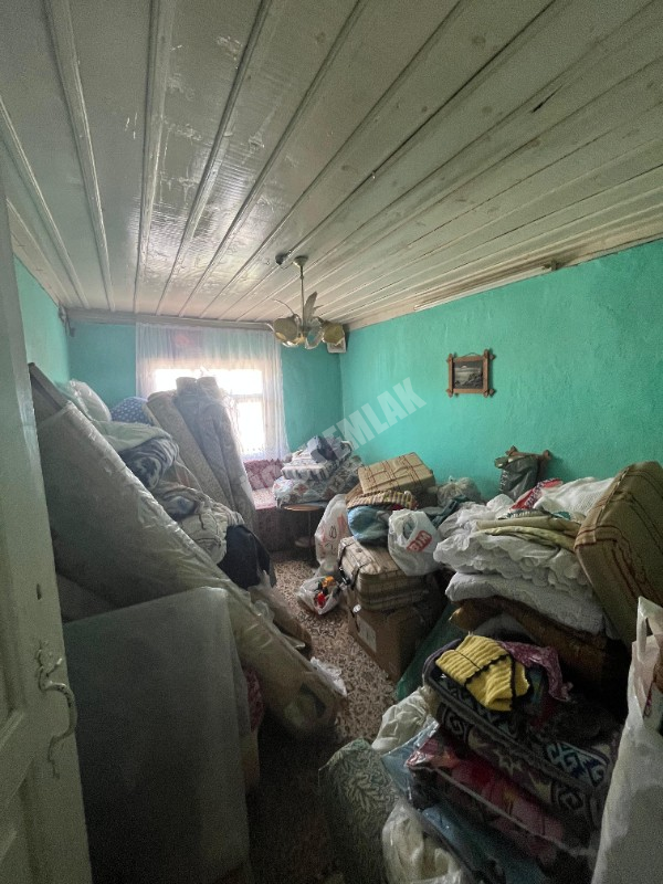 AFYON ÜÇOK EMLAKTAN AKMESCİT MAH 4+1 MÜSTAKİL EV *
