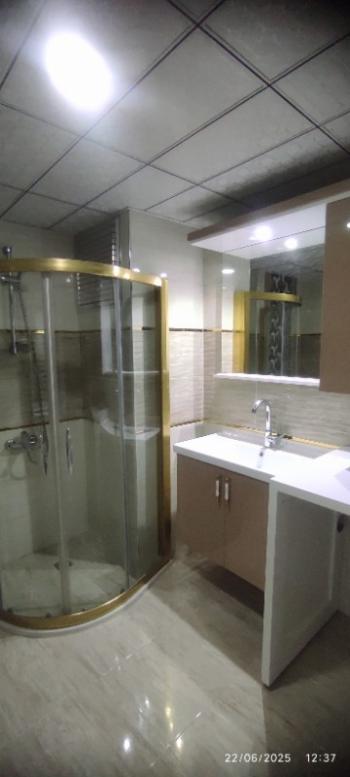 Antre Emlak'tan Kiralık Bahar Mahallesinde Bozyaka Hastanesi yanı 3+1,Doğalgazlı Asansörlü Ebeveyn Banyolu Yeni Daire