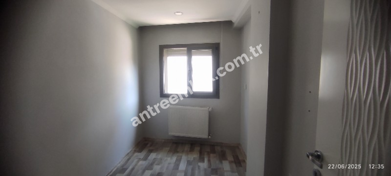 Antre Emlak'tan Kiralık Bahar Mahallesinde Bozyaka Hastanesi yanı 3+1,Doğalgazlı Asansörlü Ebeveyn Banyolu Yeni  Daire