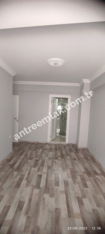 Antre Emlak'tan Kiralık Bahar Mahallesinde Bozyaka Hastanesi yanı 3+1,Doğalgazlı Asansörlü Ebeveyn Banyolu Yeni  Daire