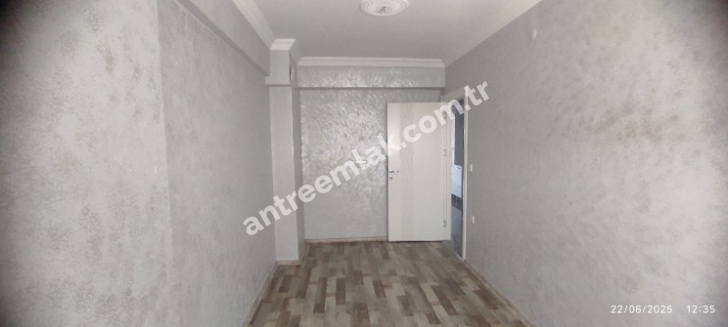 Antre Emlak'tan Kiralık Bahar Mahallesinde Bozyaka Hastanesi yanı 3+1,Doğalgazlı Asansörlü Ebeveyn Banyolu Yeni  Daire
