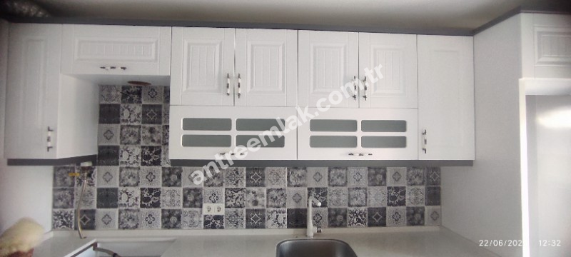 Antre Emlak'tan Kiralık Bahar Mahallesinde Bozyaka Hastanesi yanı 3+1,Doğalgazlı Asansörlü Ebeveyn Banyolu Yeni  Daire