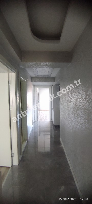 Antre Emlak'tan Kiralık Bahar Mahallesinde Bozyaka Hastanesi yanı 3+1,Doğalgazlı Asansörlü Ebeveyn Banyolu Yeni  Daire