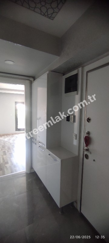 Antre Emlak'tan Kiralık Bahar Mahallesinde Bozyaka Hastanesi yanı 3+1,Doğalgazlı Asansörlü Ebeveyn Banyolu Yeni  Daire