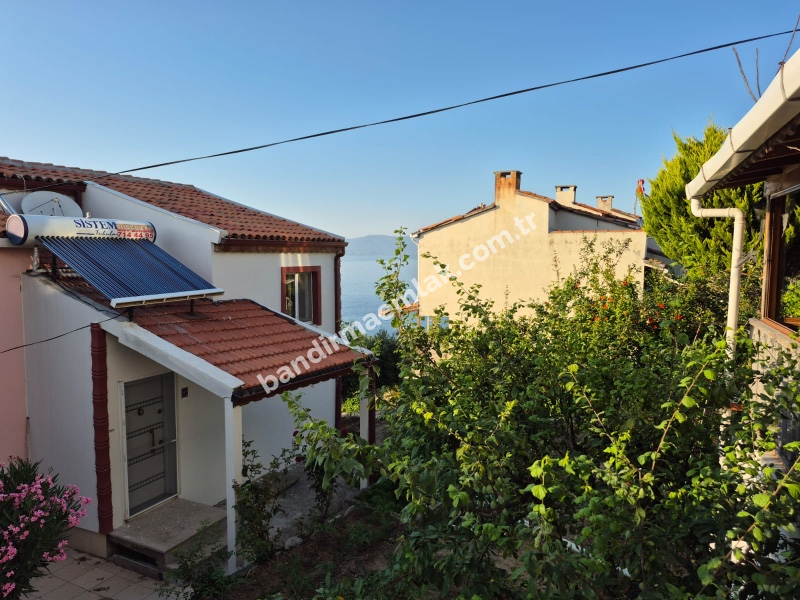 Balıkesir  Bandırma Şirinçavuş Mahallesi’nde Denize 100 Metre Mesafede Satılık 3+1 Villa