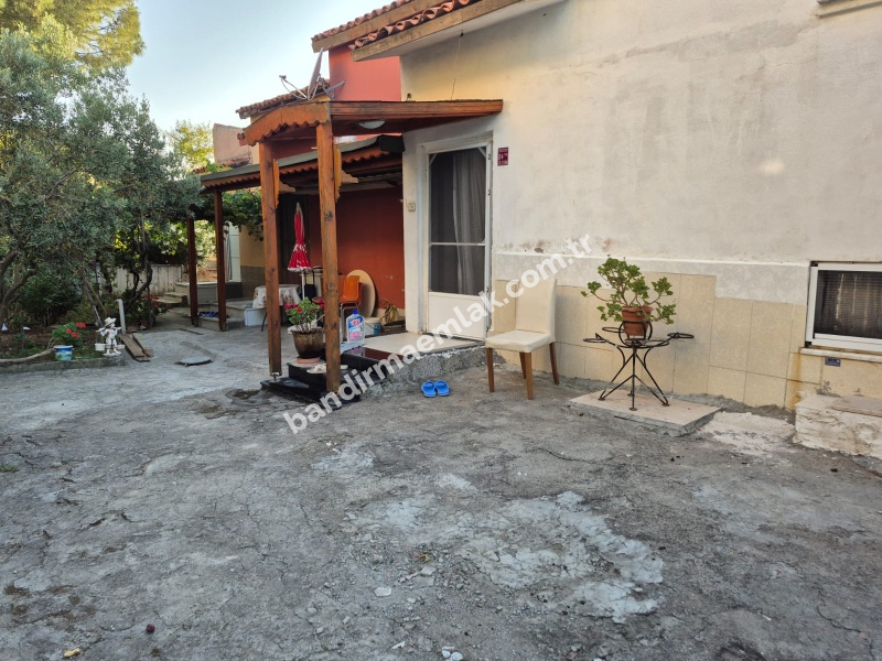 Balıkesir  Bandırma Şirinçavuş Mahallesi’nde Denize 100 Metre Mesafede Satılık 3+1 Villa