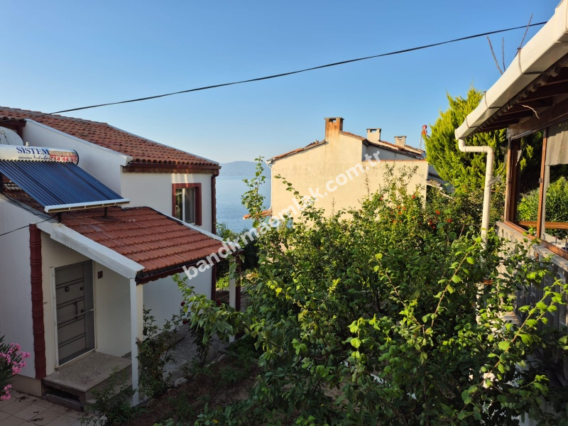 Balıkesir  Bandırma Şirinçavuş Mahallesi’nde Denize 100 Metre Mesafede Satılık 3+1 Villa