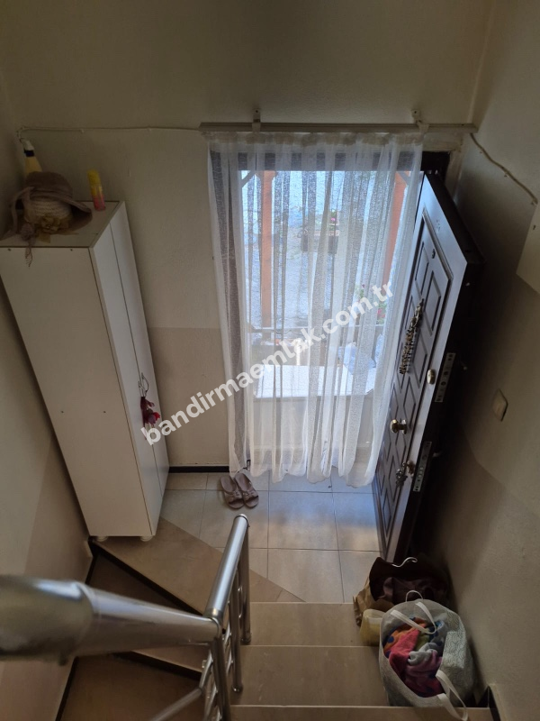 Balıkesir  Bandırma Şirinçavuş Mahallesi’nde Denize 100 Metre Mesafede Satılık 3+1 Villa