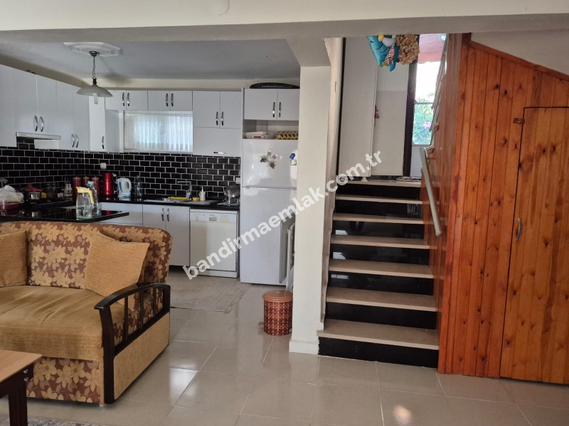 Balıkesir  Bandırma Şirinçavuş Mahallesi’nde Denize 100 Metre Mesafede Satılık 3+1 Villa