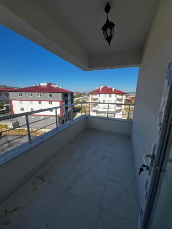 ÜNİVERSİTE BÖLGESİNDE SATILIK SIFIR 1+1 DAİRE