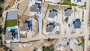 Kıbrıs Girne Çatalköy Bölgesinnde  950 m2 Arsa İçersinde Türk Koçanlı  Satılık Lüx 4+1 Deniz Manzaralı Villa 