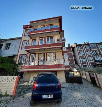 AFYON ÜÇOK EMLAKTAN ! FATİH TE FIRSAT 3+1 ARAKAT KUPON DAİRE